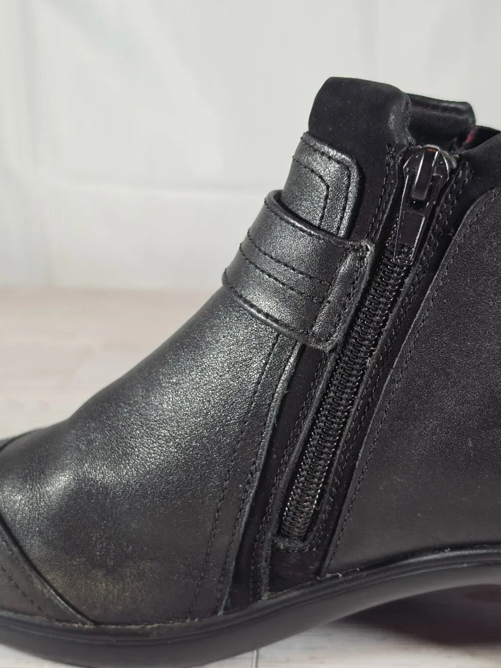 Bioheels genuine leather